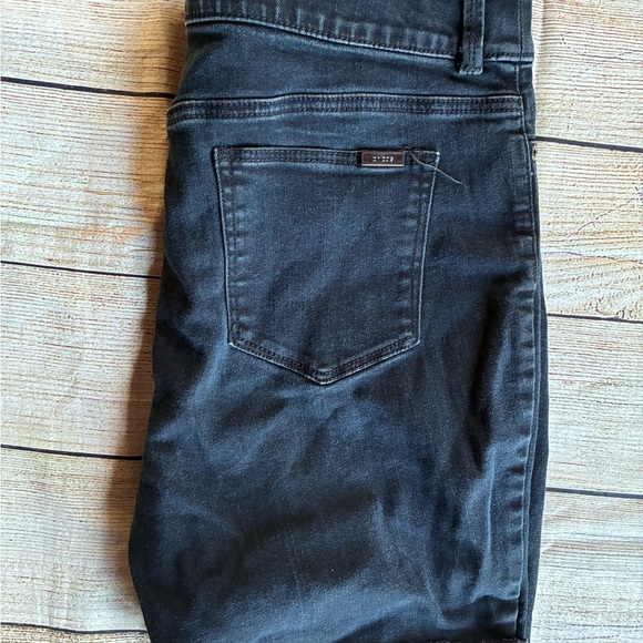 Chico's slimming Black Jean Shorts size 2 - Picture 4 of 4
